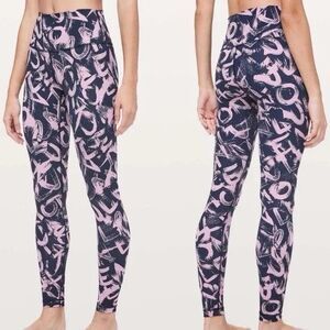 Lululemon Wunder Under High-Rise Full-On Luxtreme 28" in Graffiti Pop Size 6 EUC